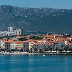 Luxury Mareta Bed & Breakfast 4*
