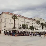 Oda ve Kahvaltı Luxury Mareta