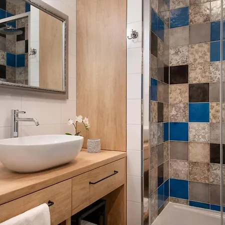 Luxury Mareta Bed & Breakfast